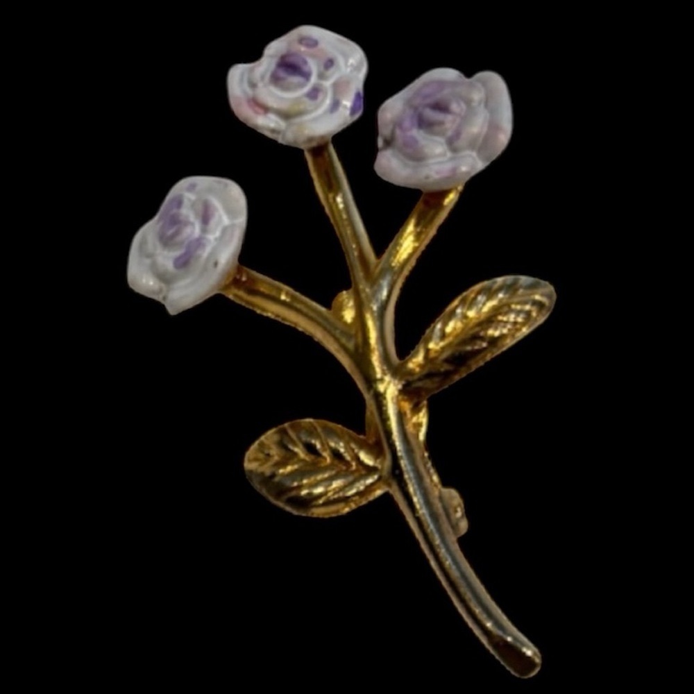 Vintage Rose Brooch Pale Lavender Pastel Resin Three Roses Flower Pin MCM Gold